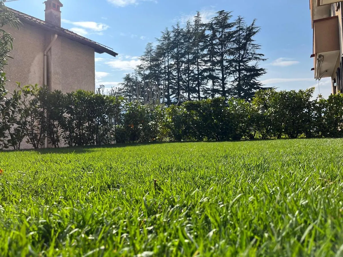 La Casa Dei Pini Apartment Lierna 0*,